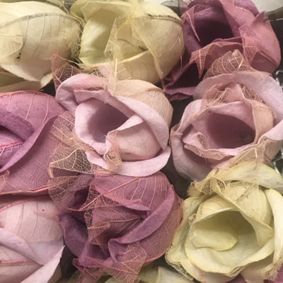 Vold LED Handmade Paper Roses String Light