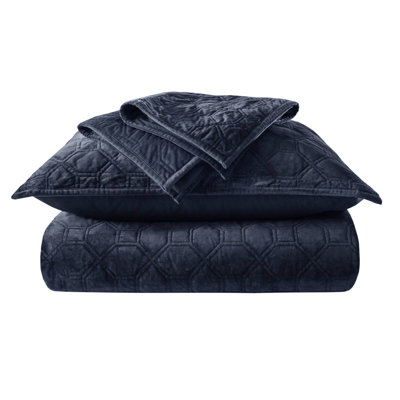 Harper 3 Piece Velvet Quilt Set