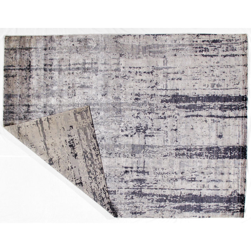 Pure Area Rug in Gray/Silver