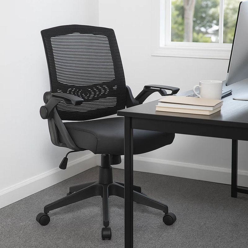 Chaise de travail roulante avec accoudoirs rabattables, filet noir et vinyle, réglable