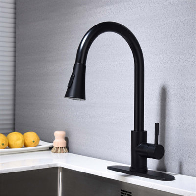 Robinet de cuisine rétractable à poignée simple avec accessoires