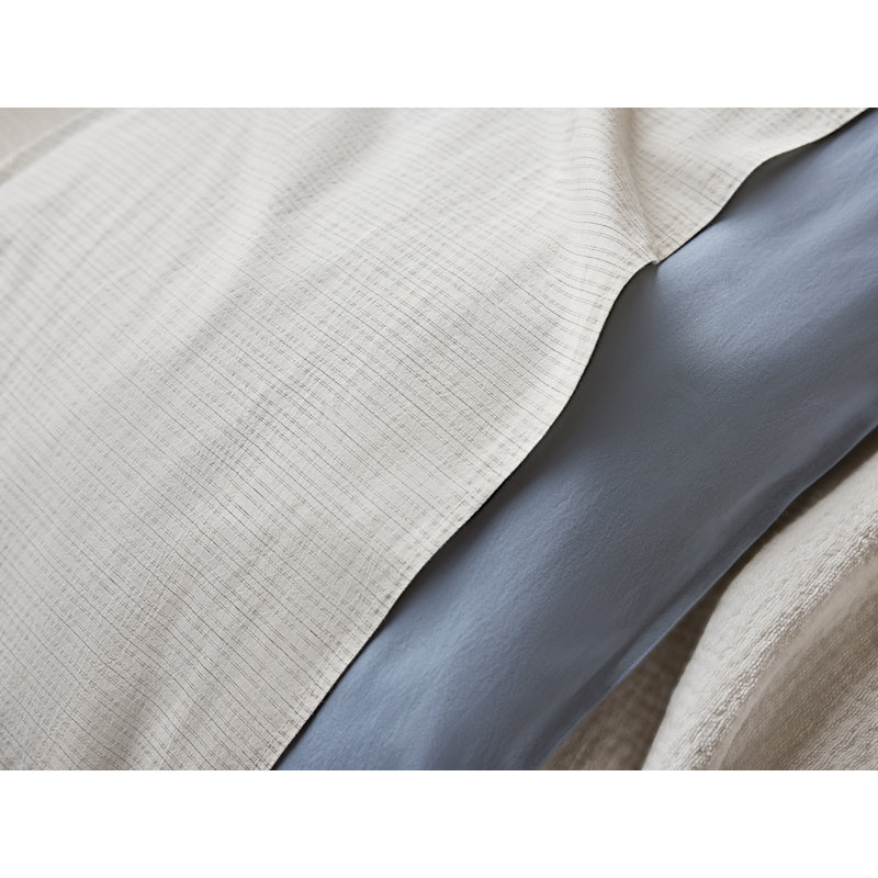 Organic Crinkled Percale Sheet Set, Queen Sheet Set with 2 Pillowcases, Undyed