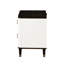Attrayante table de chevet blanche et brune à 2 tiroirs et port pour la chambre à coucher