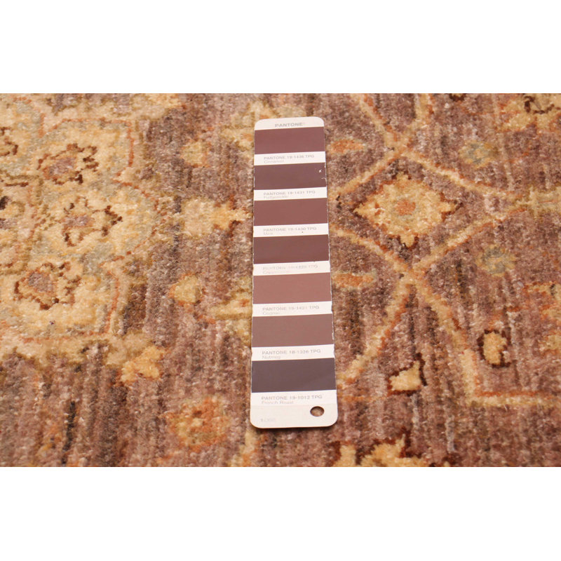 Tapis brun Aafkea unique en son genre 2 pi 8 po x 9 pi 8 po