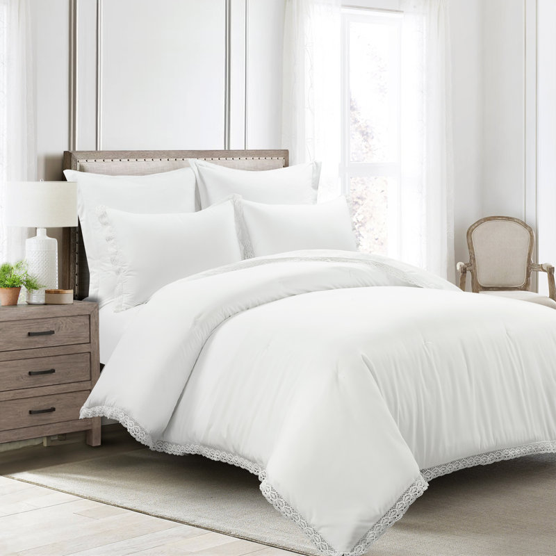 Lush Decor Rosalie Embellished Lace Comforter Set, Full/Double Comforter, White