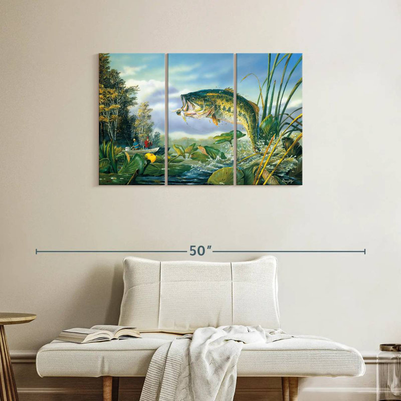 Senne First Strike, 24" H x 38" W