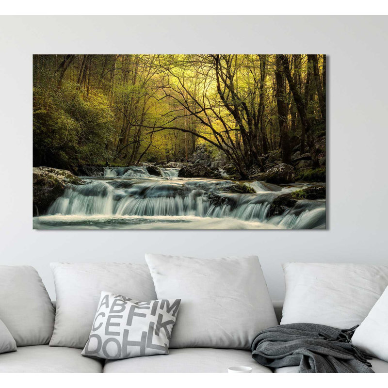 «Waterfall Creek», reproduction de photo, H 18 po x l 30 po x P 1 po, Toile tendue