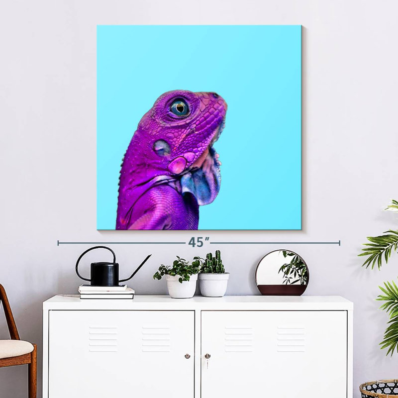 Crowle Lizard, 33" H x 33" W