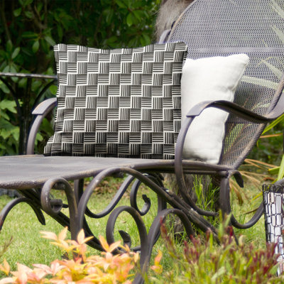 Basketweave Indoor/Outdoor Throw Pillow