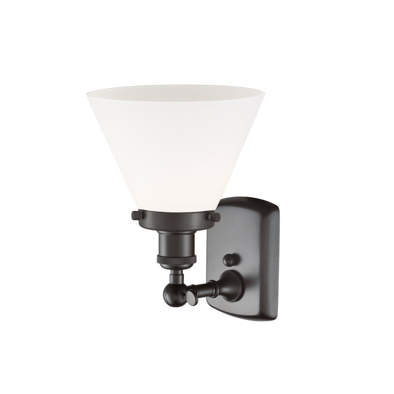 Applique murale 1 lumière 8 po Ballston Urban Cone, Blanc mat, Bronze frotté à l'huile, DEL
