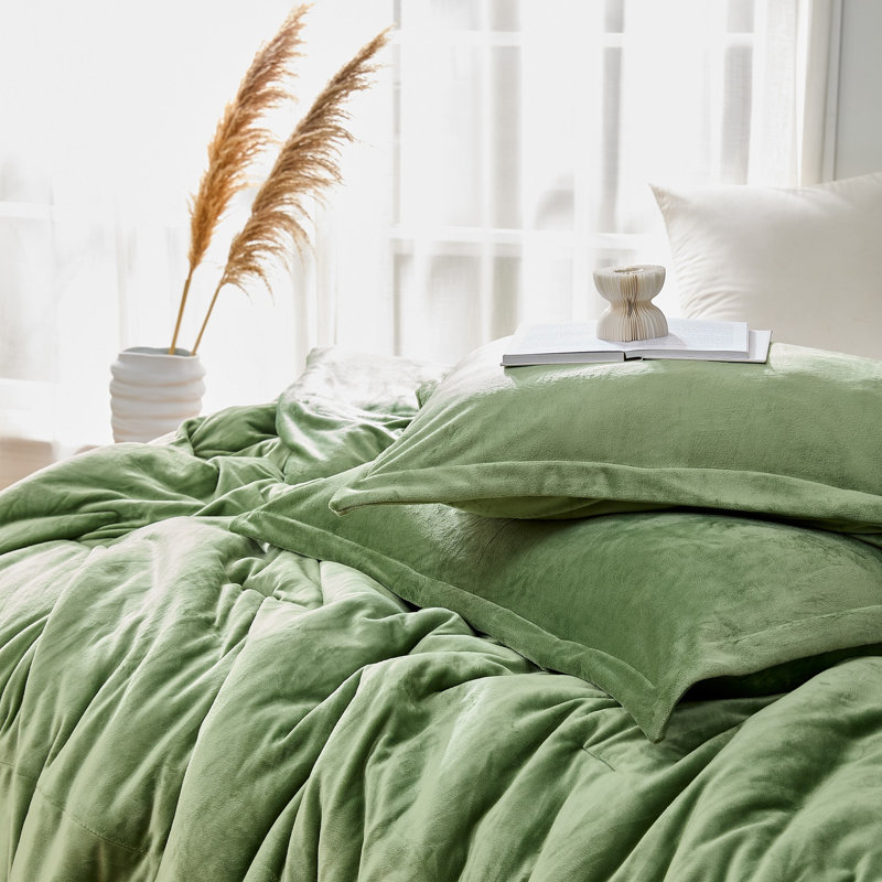 Love Thick - Velvety Coma Inducer Oversized Comforter Set - Mountain Moss, Queen Comforter + 2 Standard Pillow Shams