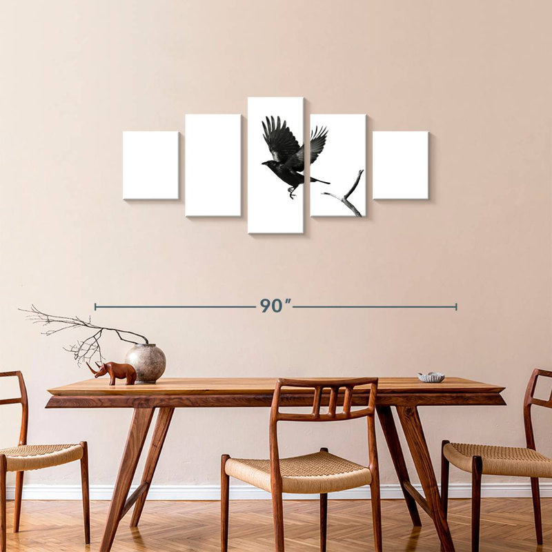 Corbeau en vol, H 34 po x l 74 po