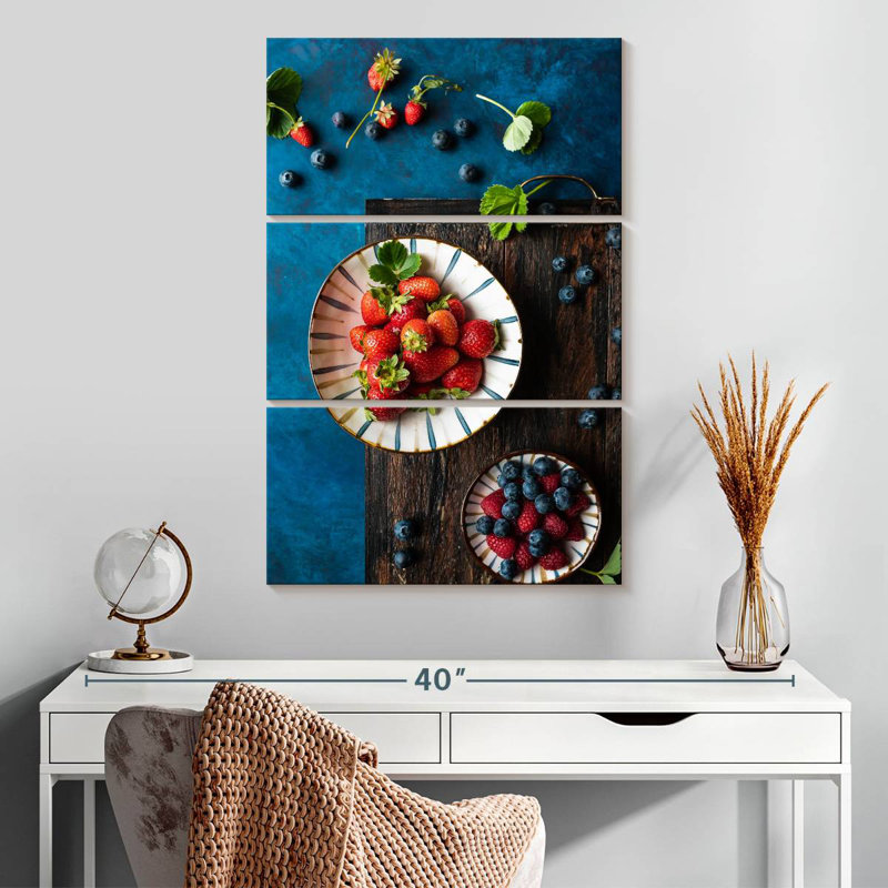 Yarlin Mixed Berries, 32" H x 20" W