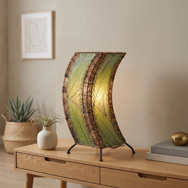 Quintan Metal Novelty Lamp, Green