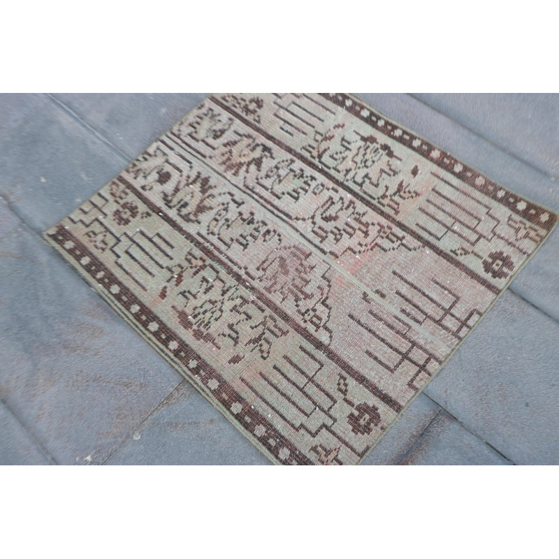 Vintage Turkish Patchwork Rug - Anatolian Green Wool Carpet for Modern Minimalist Entryway