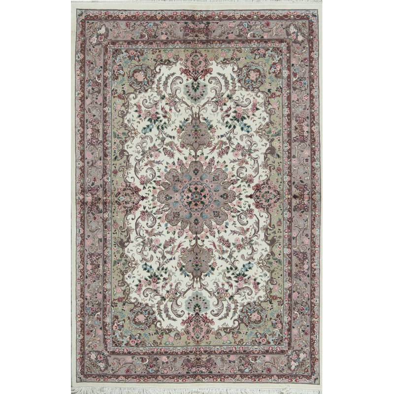 Wool Oriental Area Rug in Purple/Green/Beige