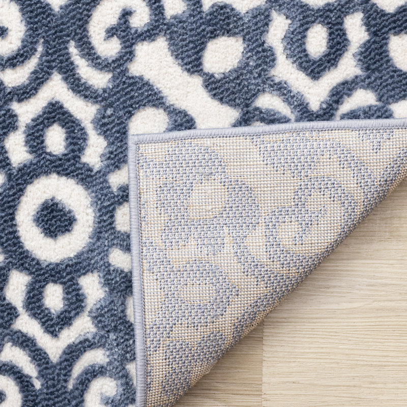 Tapis bleu Trinesha, Rectangle 5 pi 3 po x 7 pi 7 po