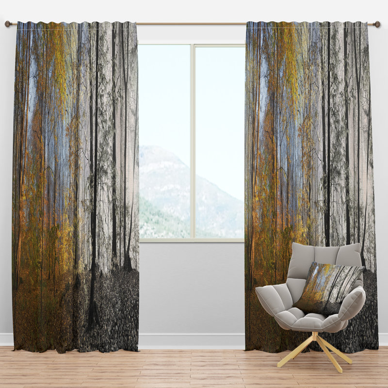 «Yellow Morning in Forest Panorama» - Rideau nature - Velours obscurcissant - 1 panneau, l 52 po x L 90 po