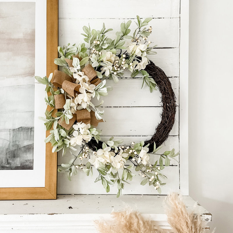 Faux Hydrangea 24'' Wreath
