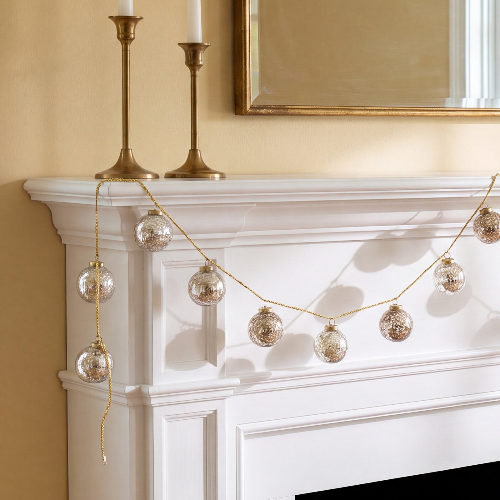 Helis 72'' in. Faux Garland