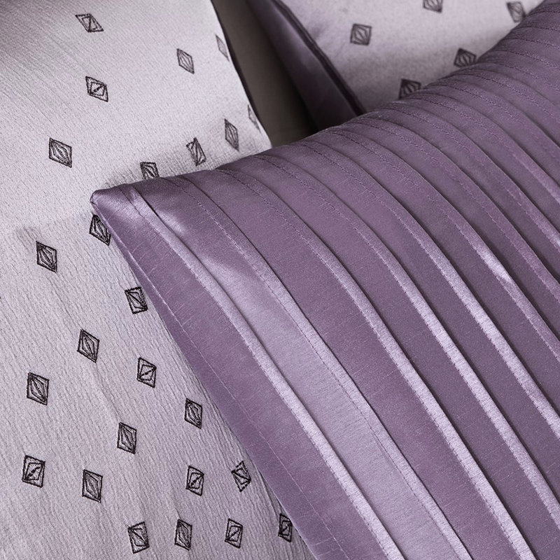 Édredon mauve mauve et paillettes brossées