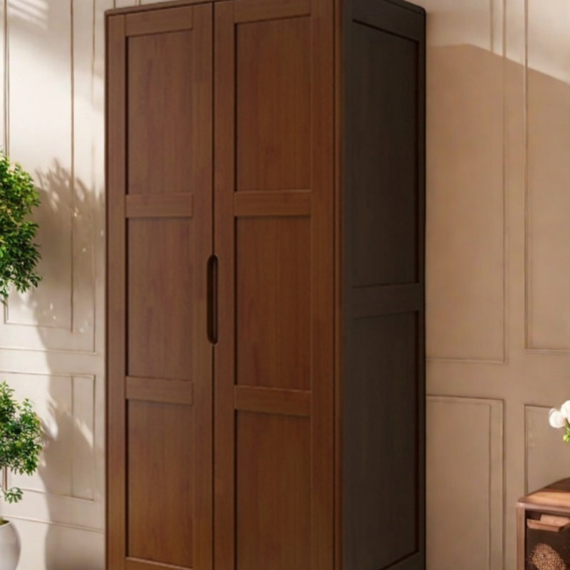 Garde-robe rétro pratique et classique, Noyer