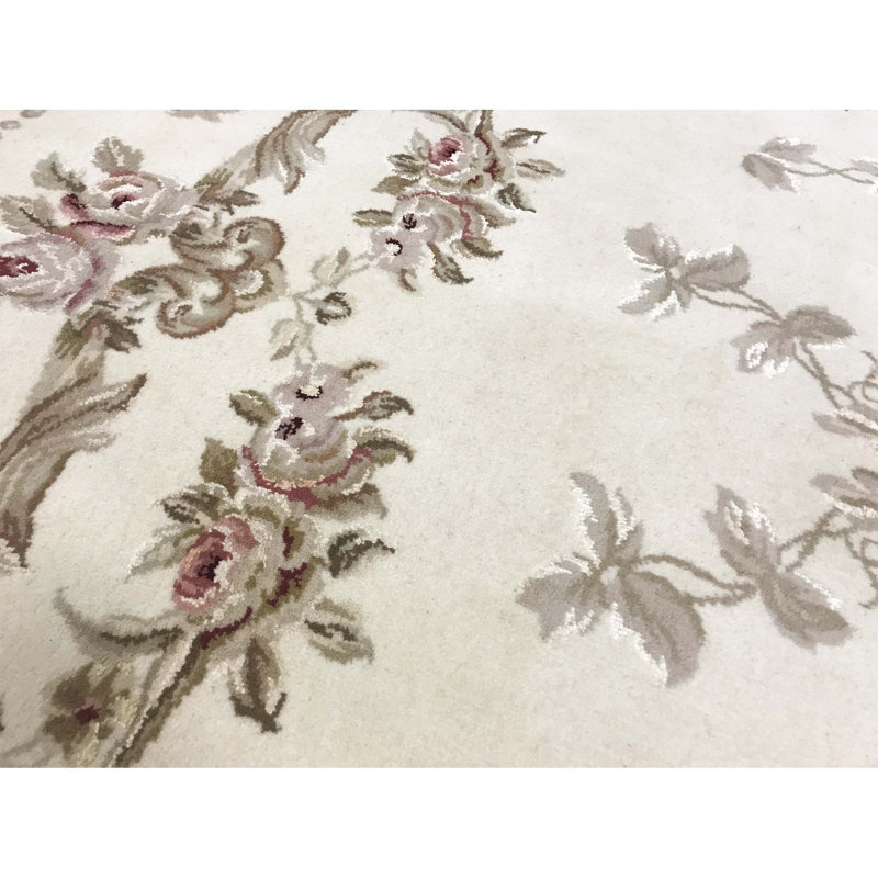 Tapis ivoire noué à la main de haute qualité