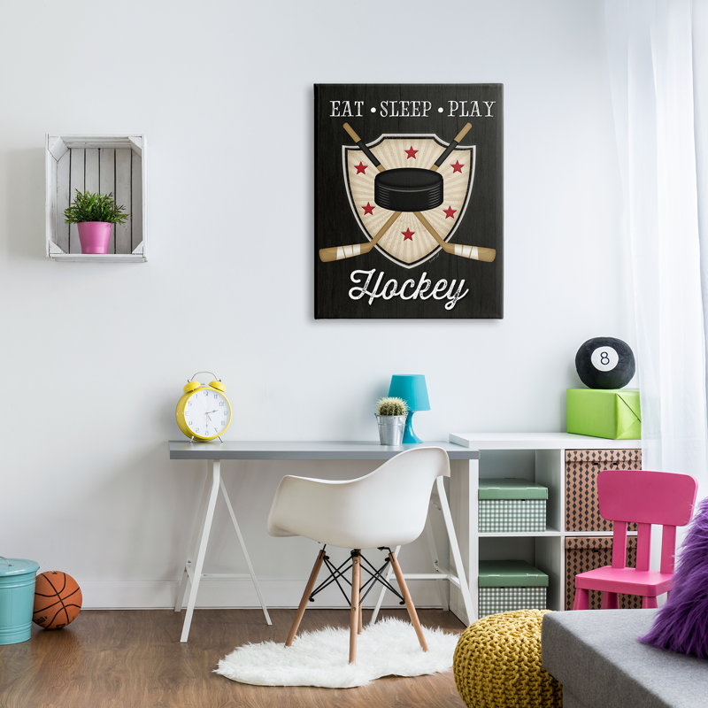 «Eat Sleep Play Hockey Expression Crossed Sticks Puck» par Jennifer Pugh - impression, H 40 po x l 30 po, Toile tendue