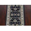 Tapis de couloir oriental bleu marine Beallsville