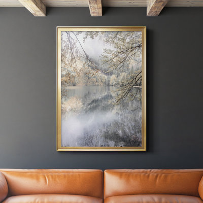 " Misty Lake "