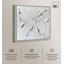 Art mural blanc élégant sur toile White Butterfly par Art Remedy-104345222-104345214