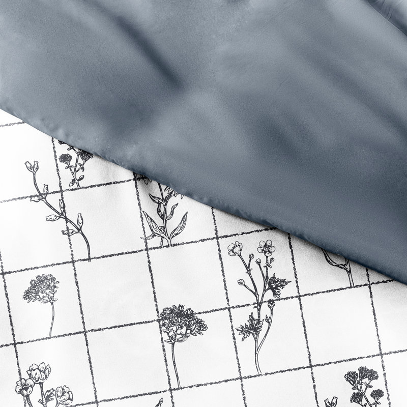 Gray Reversible Flower Field Twin/Twin XL Duvet Cover Set