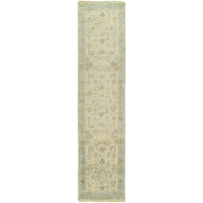 Wool Oriental Area Rug in Ivory/Blue