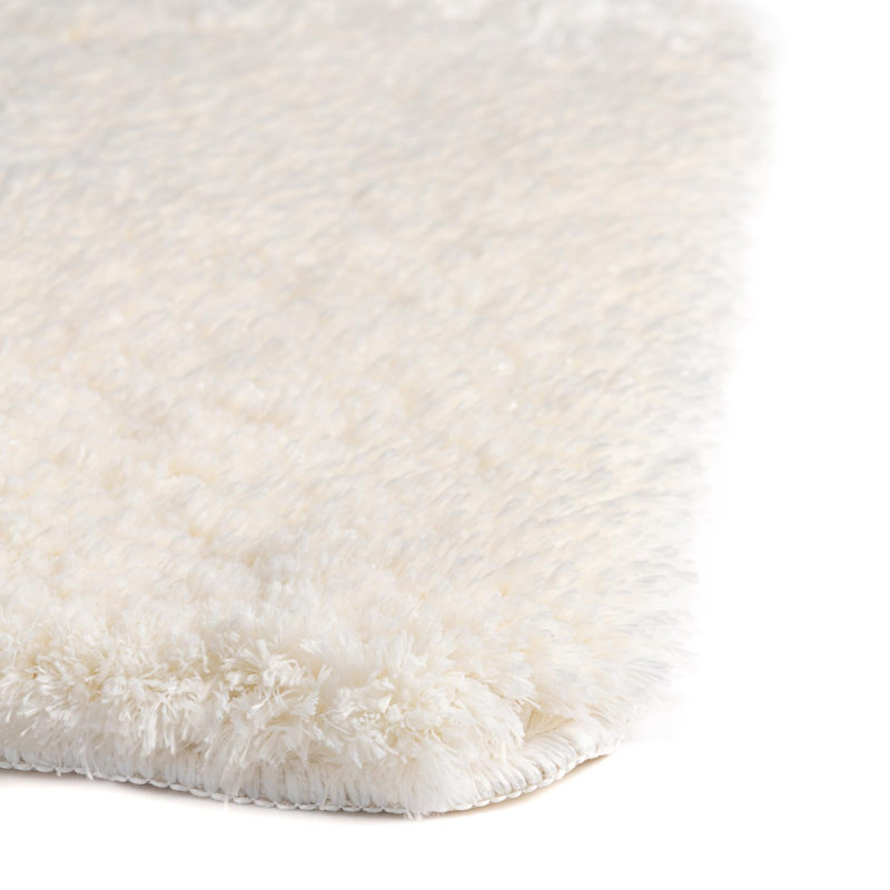 Tapis de bain Ebern Designs, Blanc porcelaine