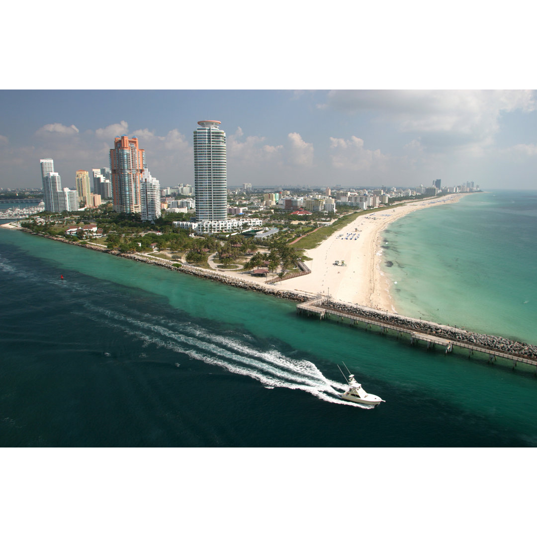 Miami Beach von Cristianl - Druck auf Leinwand ohne Rahmen