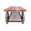 Table basse en chêne francie et finition gris antique.