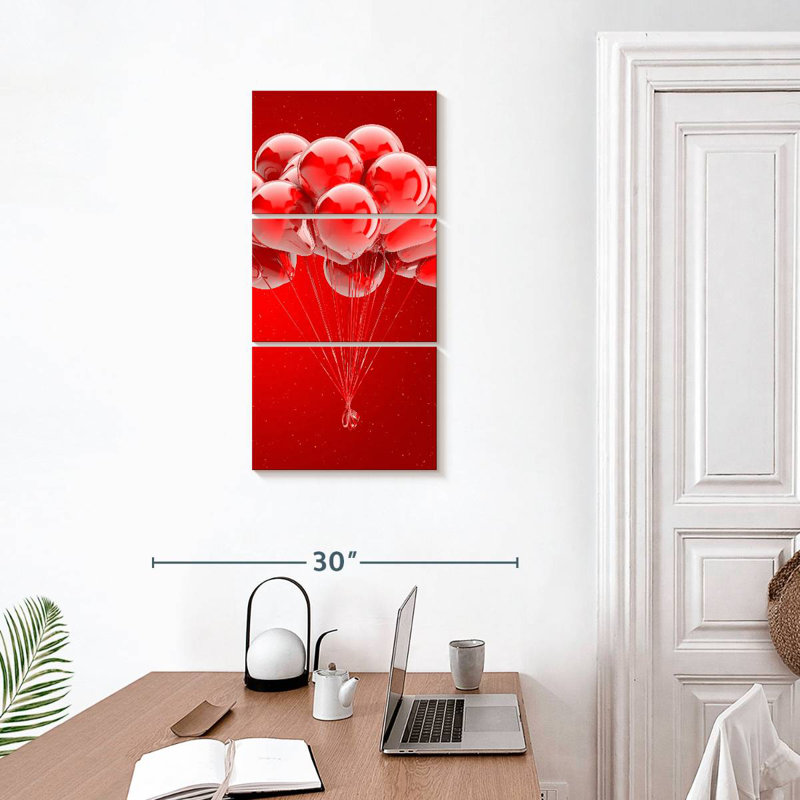 Shiny Red Balloons, H 32 po x l 15 po