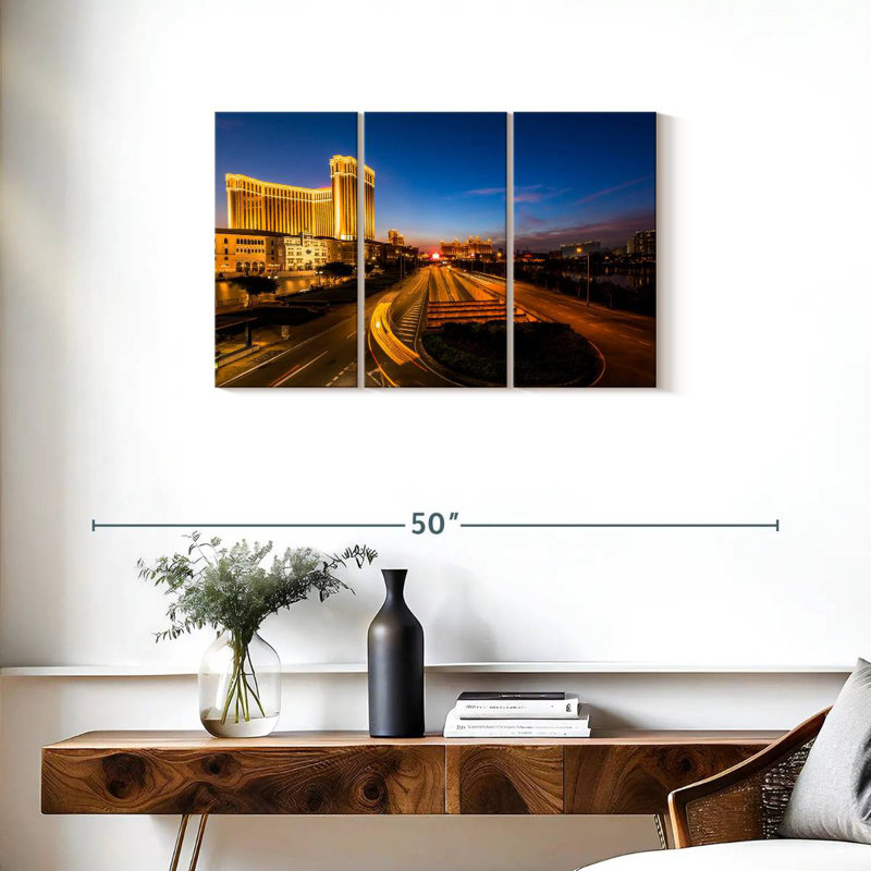 Macau, 20" H x 33" W