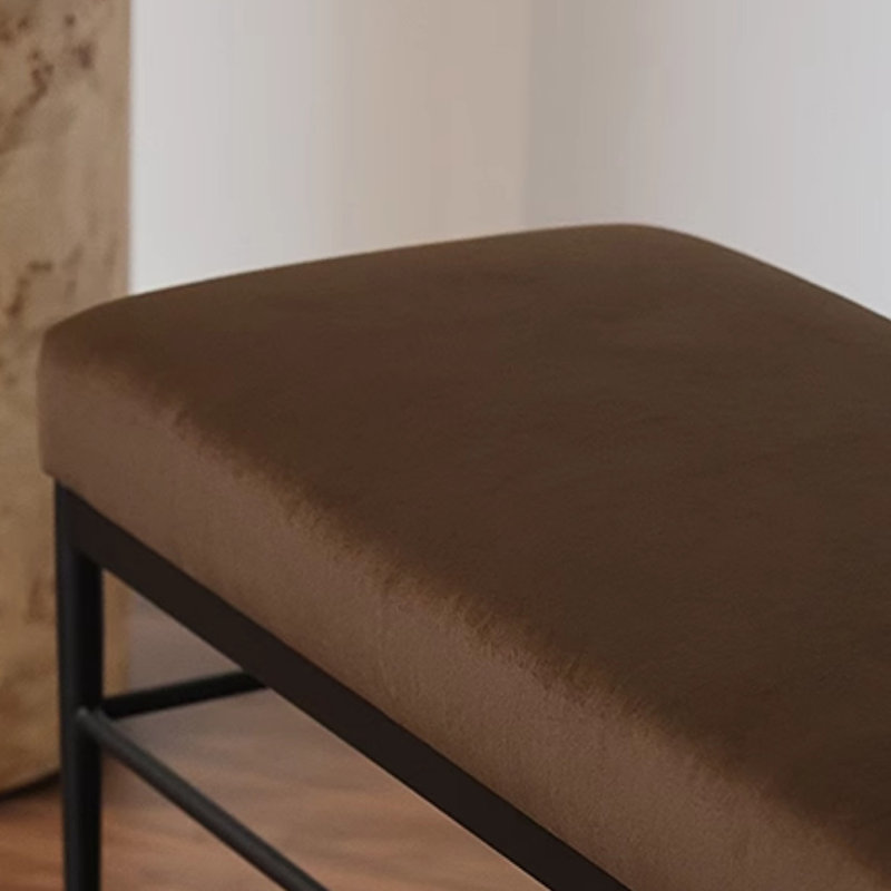 Le repose-banc est simple et luxueux