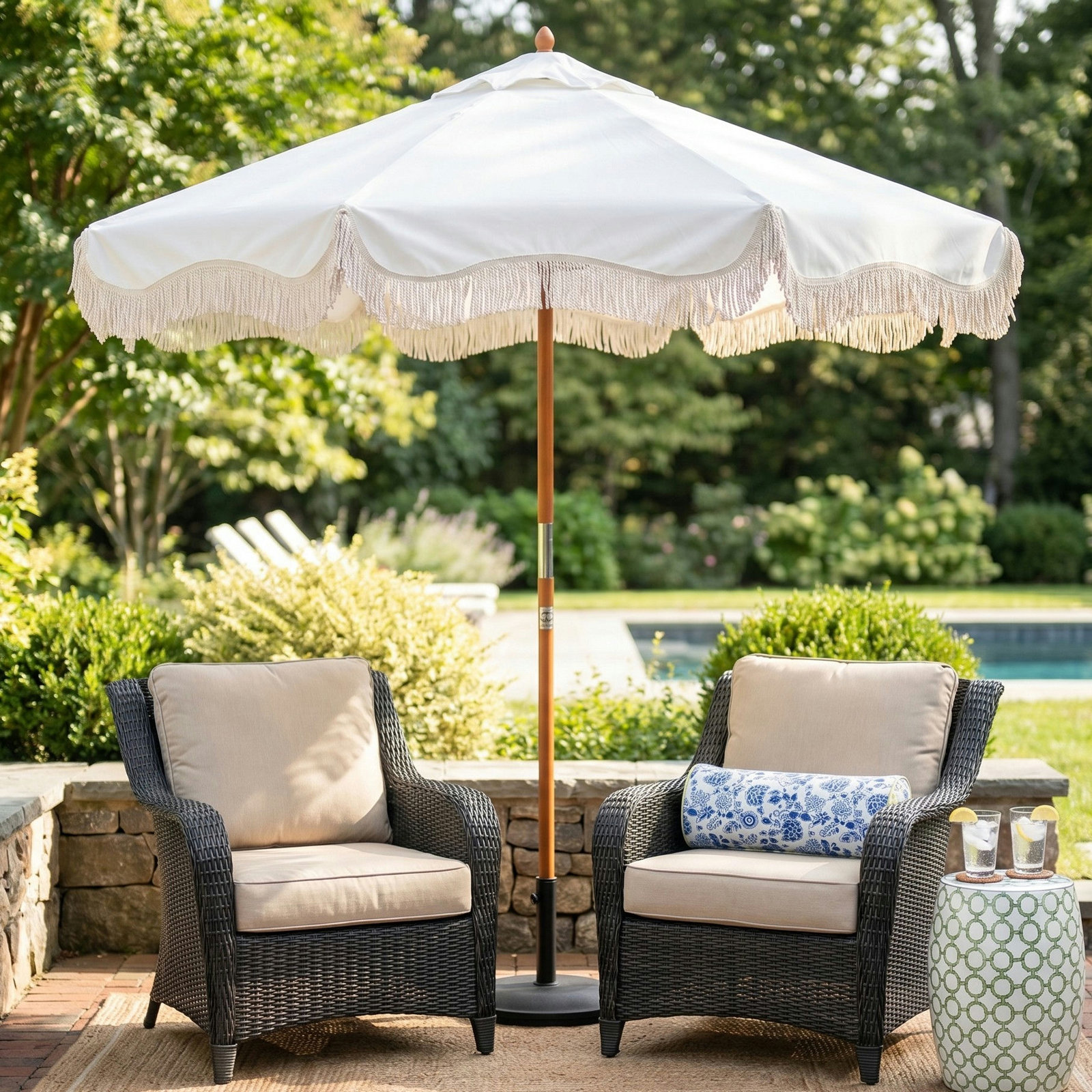7' Umbrella, White
