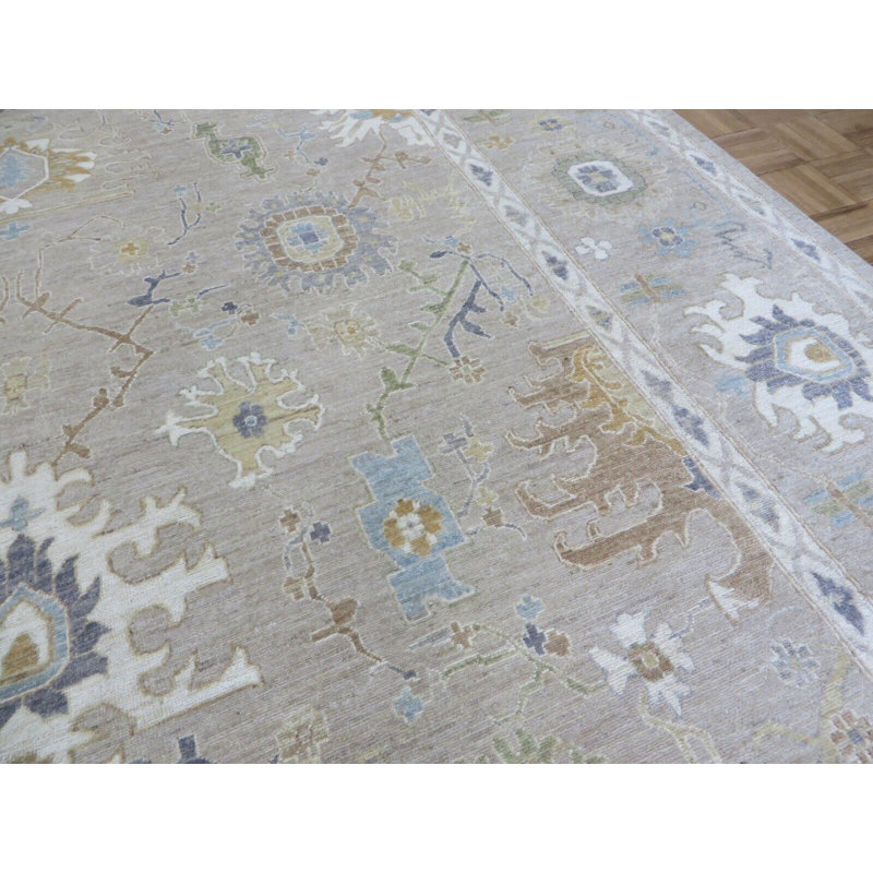 Tapis beige unique 8 pi 10 po x 12 pi One-of-a-Kind