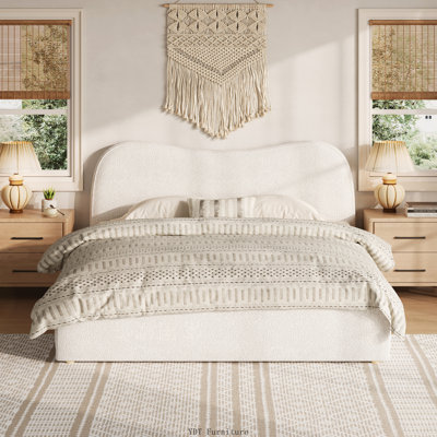 Grand lit plateforme tapissier avec lattes de bois, blanc