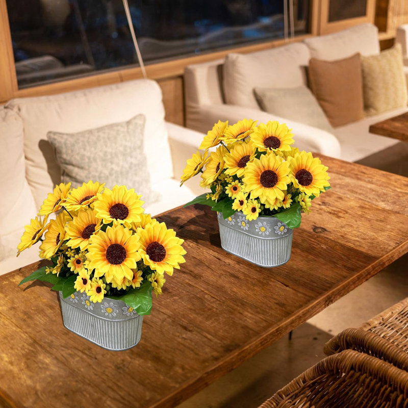 Faux tournesols rustiques en pot