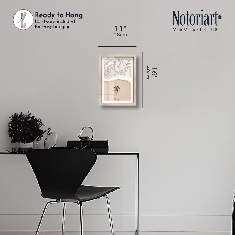 «First Journey Shadowbox» par Notoriart, Crème, crème, H 16 po x l 11 po