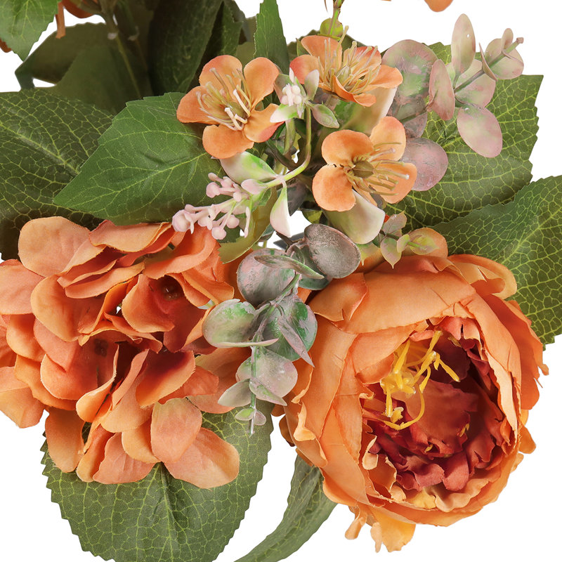 Mélange de pivoines et d'hortensias, Poussière d'orange