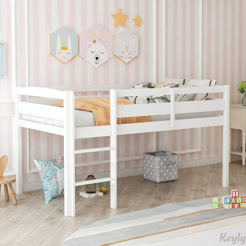 Lit mezzanine simple en bois avec échelle, conception peu encombrante pour les petites pièces et utilisation multifonctionnelle