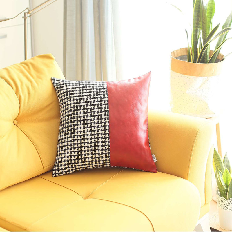 Coussin décoratif en faux cuir Divided, Pied-de-poule divisé - rouge