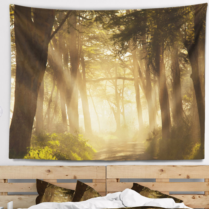 Tapisserie de la jungle profonde avec lumières du soleil, H 32 po x l 39 po