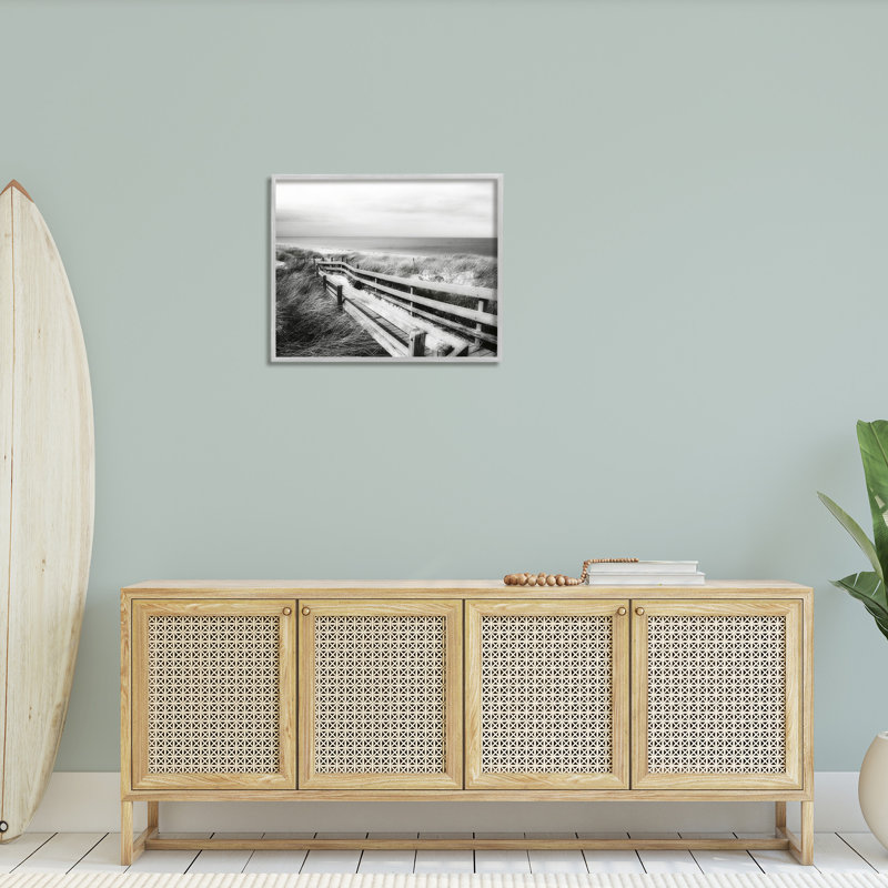 «Coastal Boardwalk Landscape», estampe numérique par GraffiTee Studios, Estampe numérique Farmhouse, H 24 po x l 30 po
