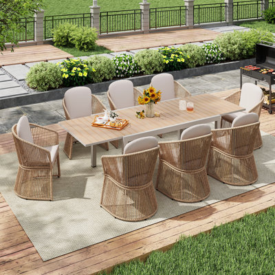 Outdoor Patio 8-person Dining Set